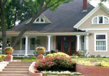 Thiết kế nhà đẹp với sân vườn dịu êm