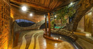 Ngôi nhà gạch uốn lượn ở Ấn Độ