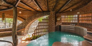 Ngôi nhà gạch uốn luộn ở Ấn Độ