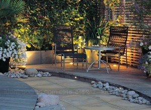 Thiết kế nhà đẹp với sân vườn dịu êm