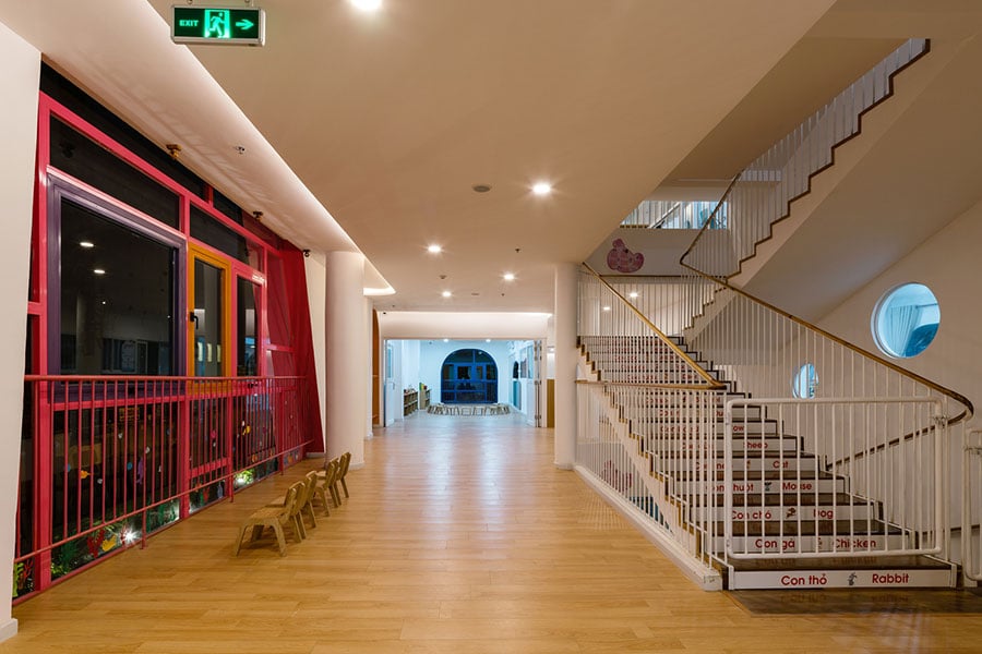 Thiết kế trường mầm non 5 tầng với kiến trúc độc đáo nhiều sắc màu