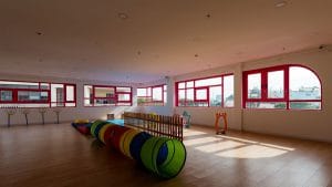 Thiết kế trường mầm non 5 tầng với kiến trúc độc đáo nhiều sắc màu