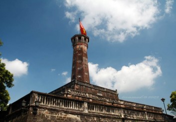 Kiến trúc cột cờ Hà Nội